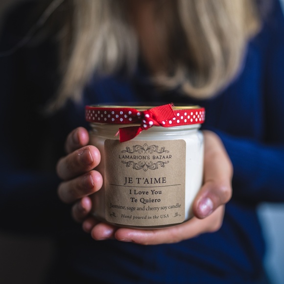 JE T'AIME - I LOVE YOU - TE QUIERO - Jasmine, Sage + Cherry Blossom - Soy Candle - Picture 2 of 7